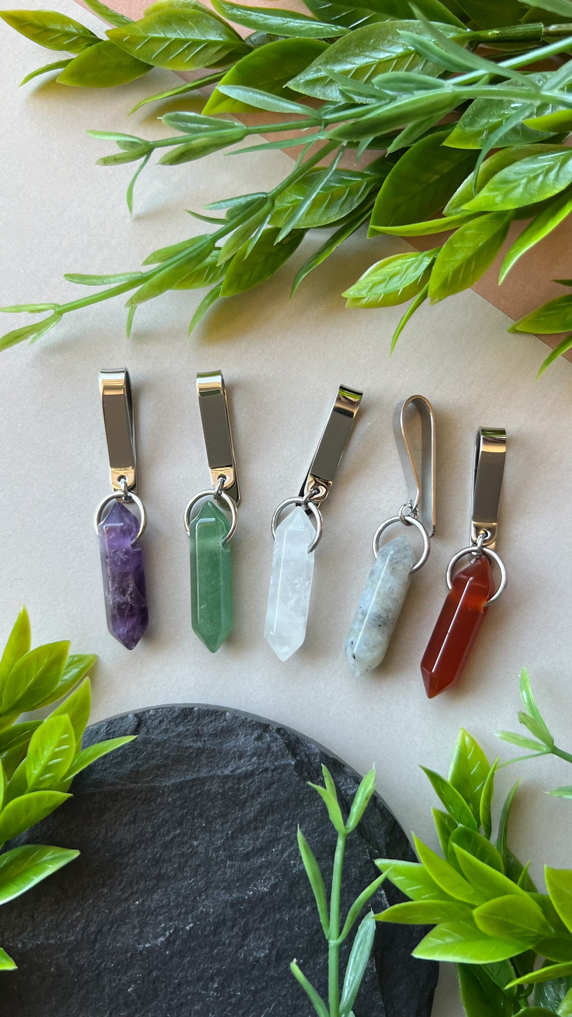 Vertical Crystal Point Shoe Accessory
