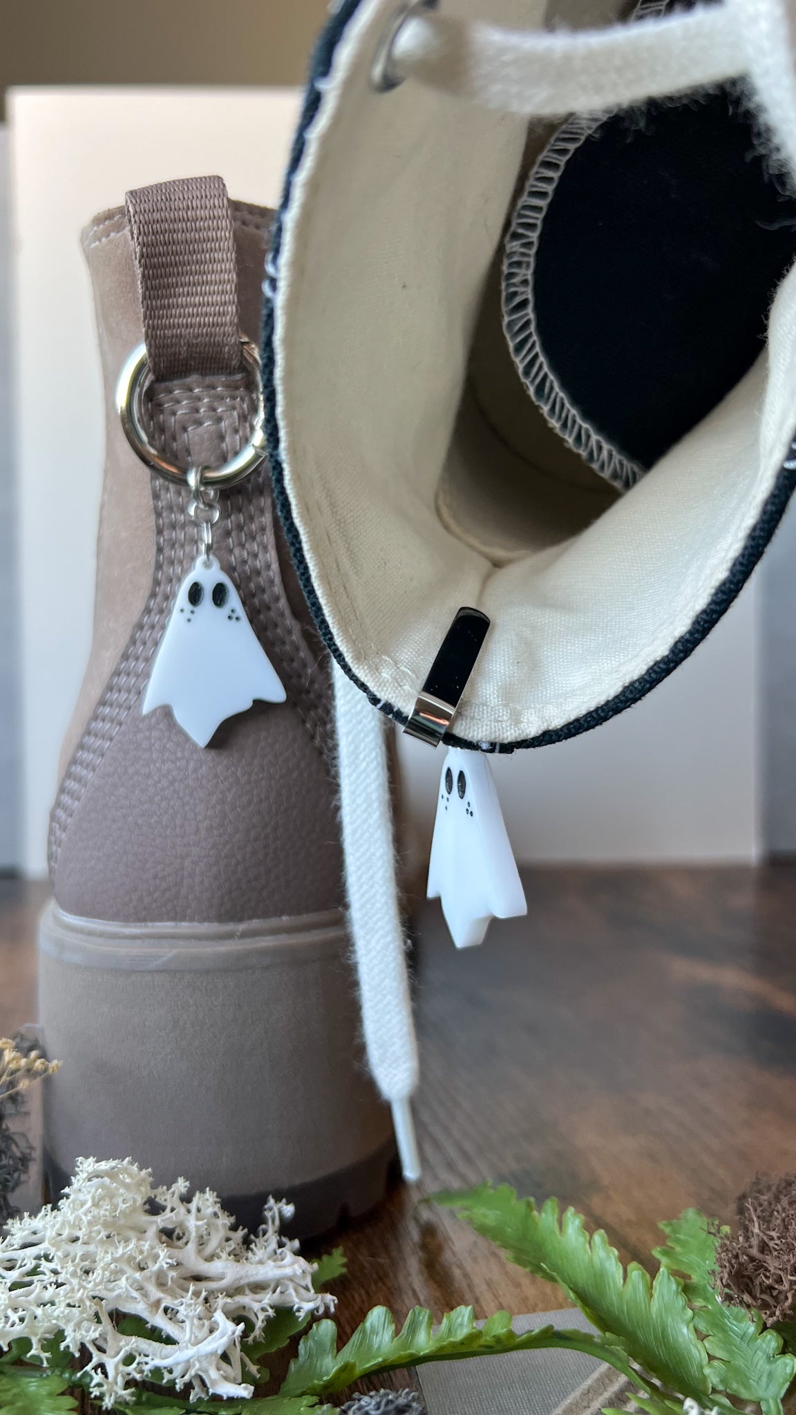 Freckled Ghost Shoe Accessory