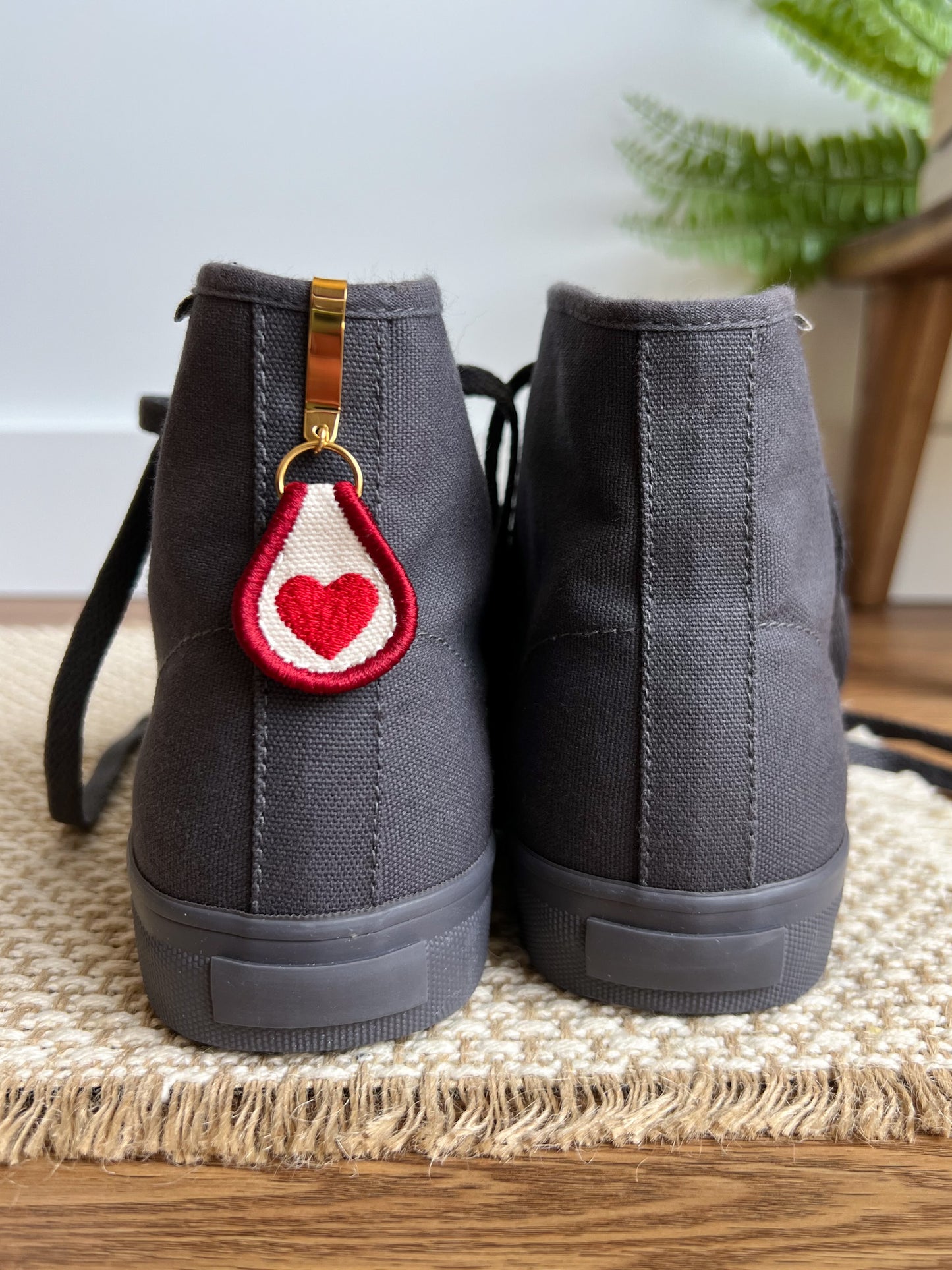 Red Heart Shoe Accessory