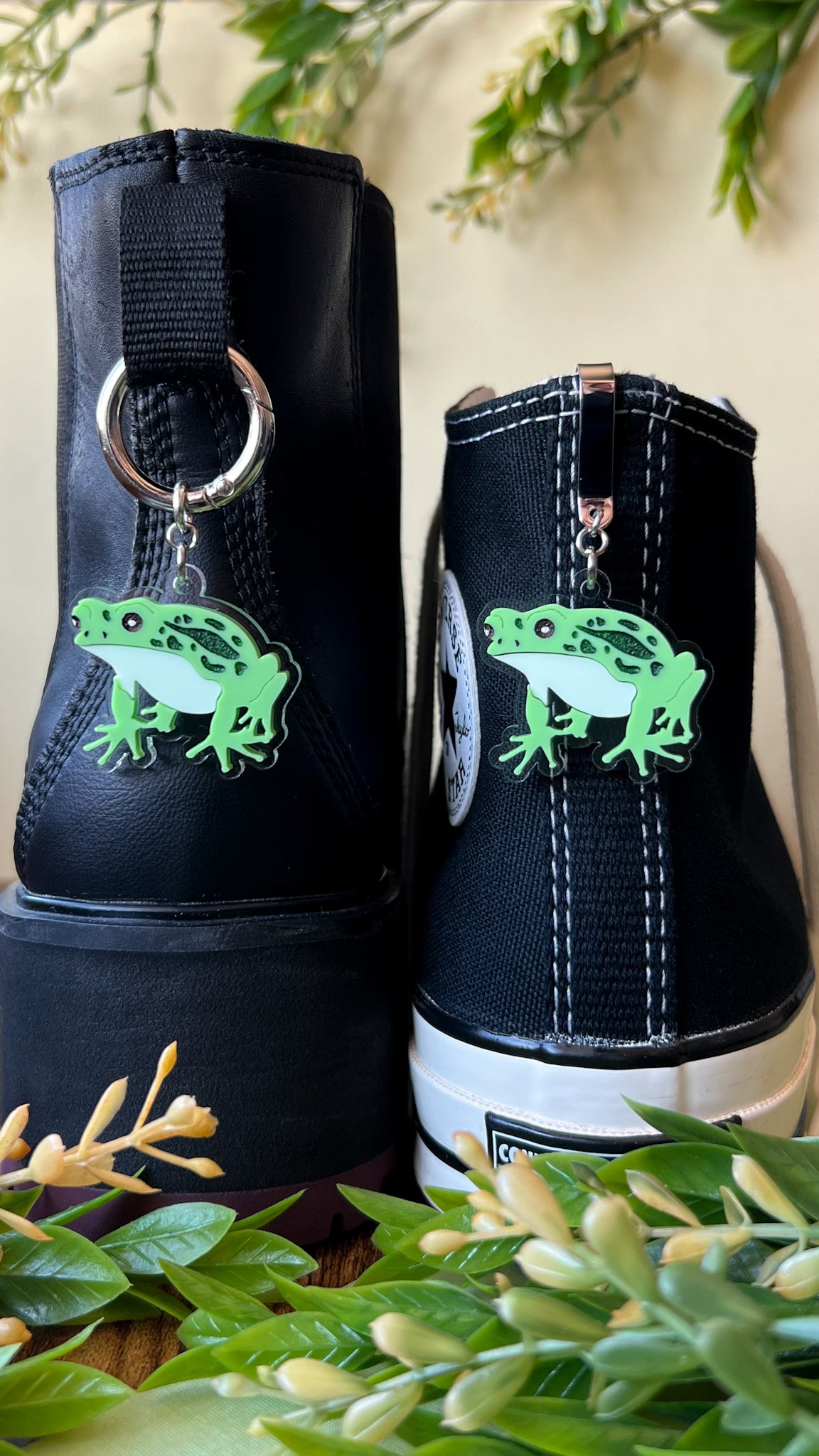 Green Frog Shoe Accessory