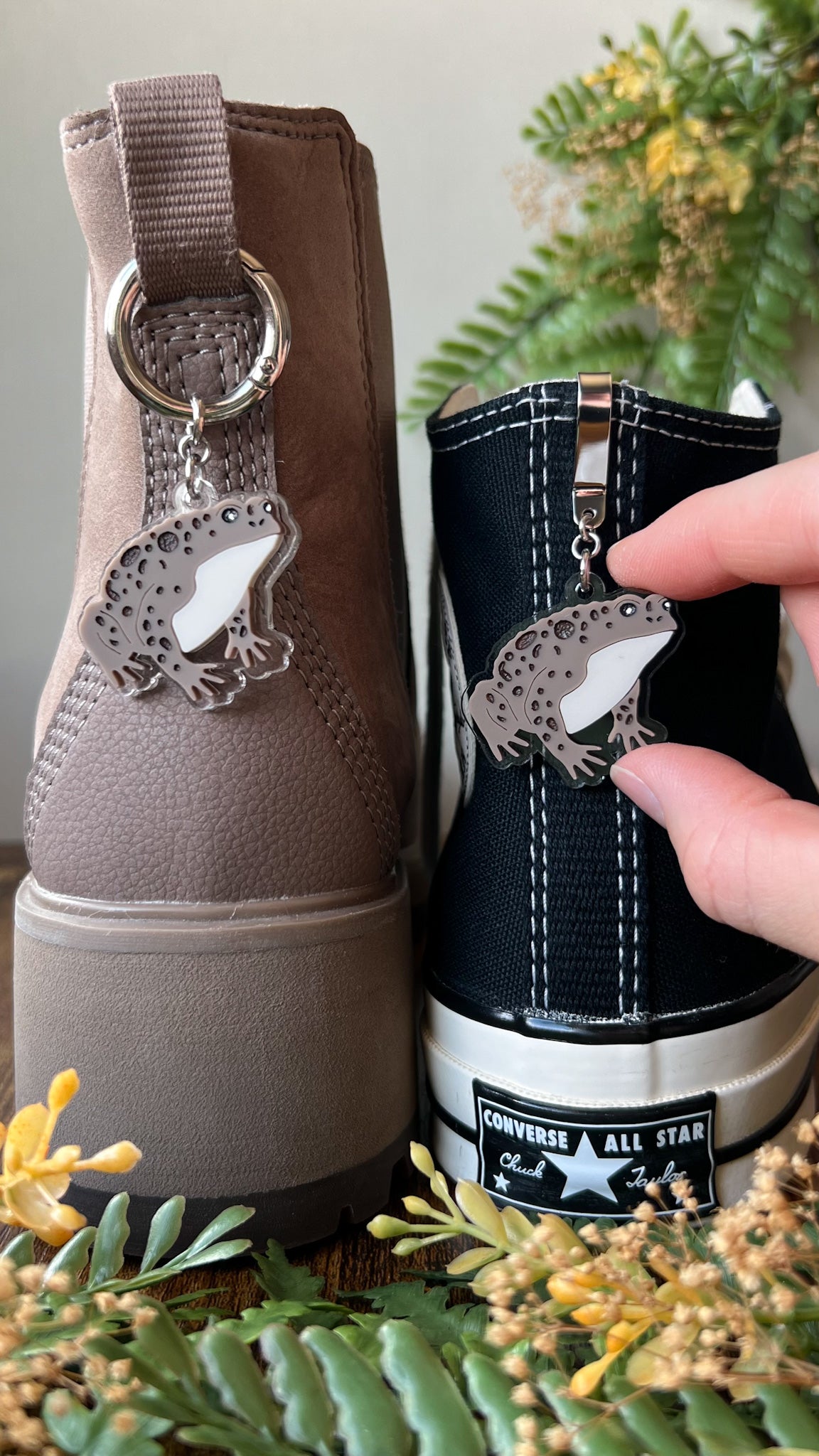 Brown Toad Shoe Accessory