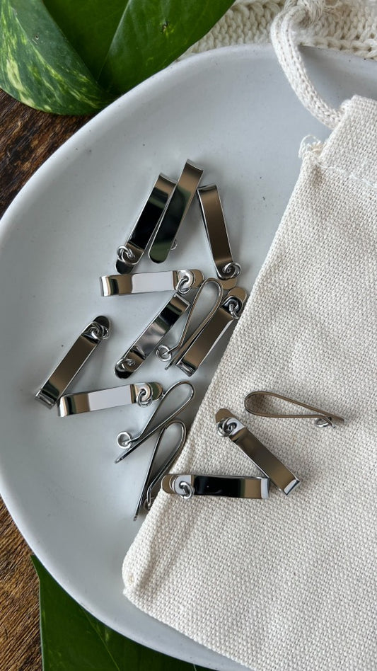 Clip Hardware